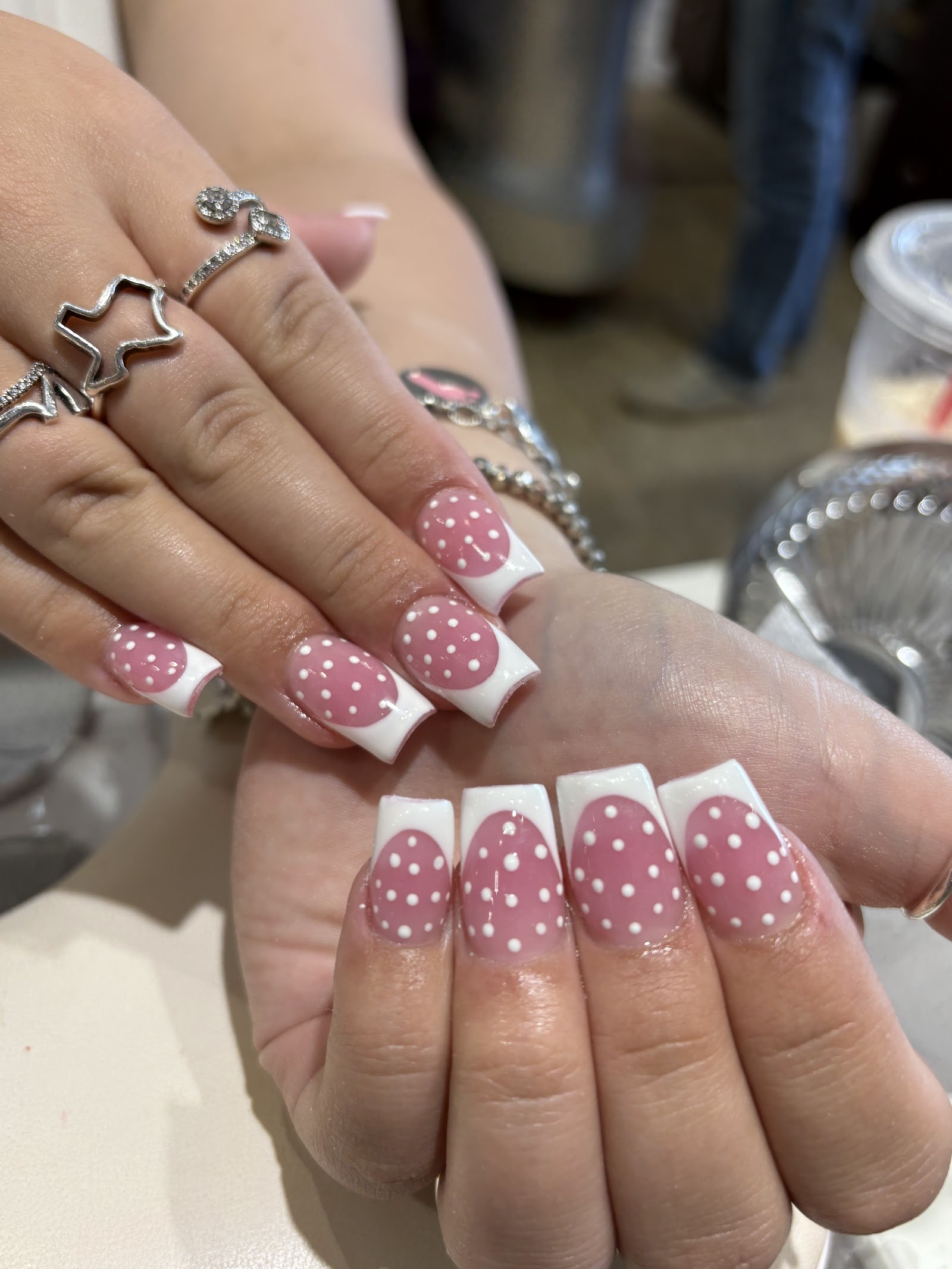 SPARKLE NAILS logo