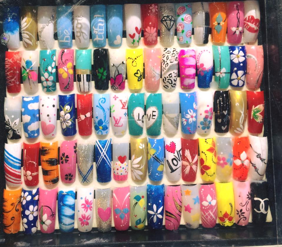 SPARKLE NAILS nail photo 8